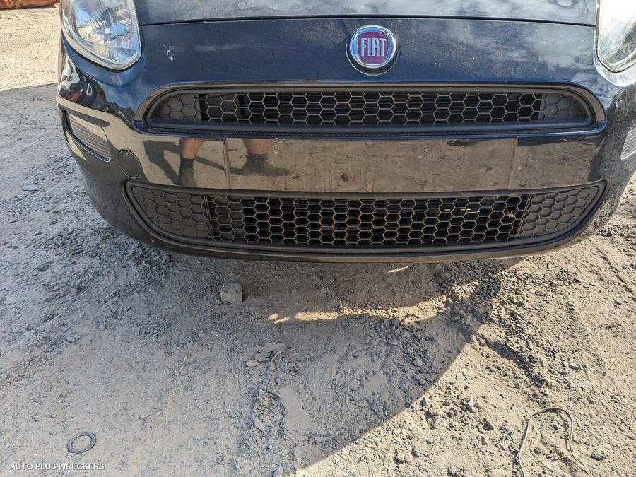 2014 Fiat Punto Right Guard