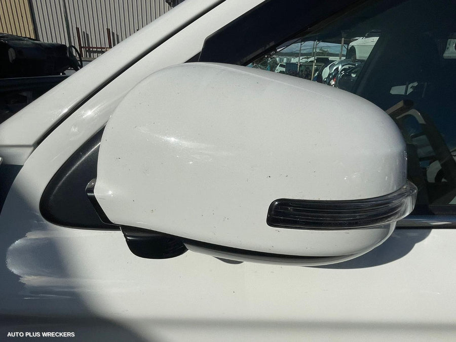 2017 Mitsubishi Outlander Door Handle