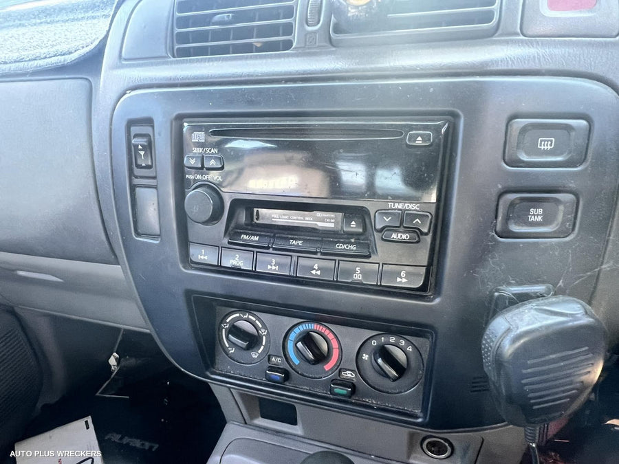 2002 Nissan Patrol Left Rear Door Sliding