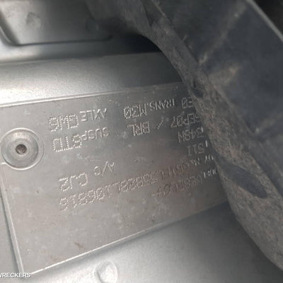 2007 HOLDEN COMMODORE RIGHT FRONT DOOR WINDOW