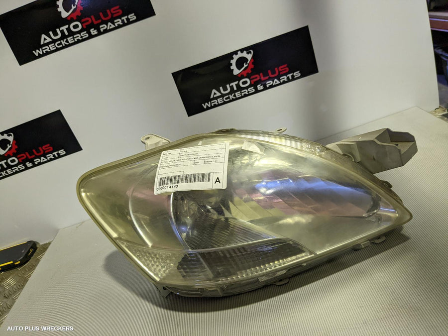 2006 Toyota Yaris Right Headlamp