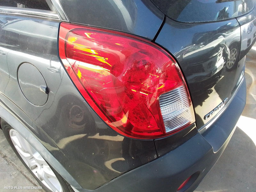 2014 Holden Captiva Left Indicator Fog Side