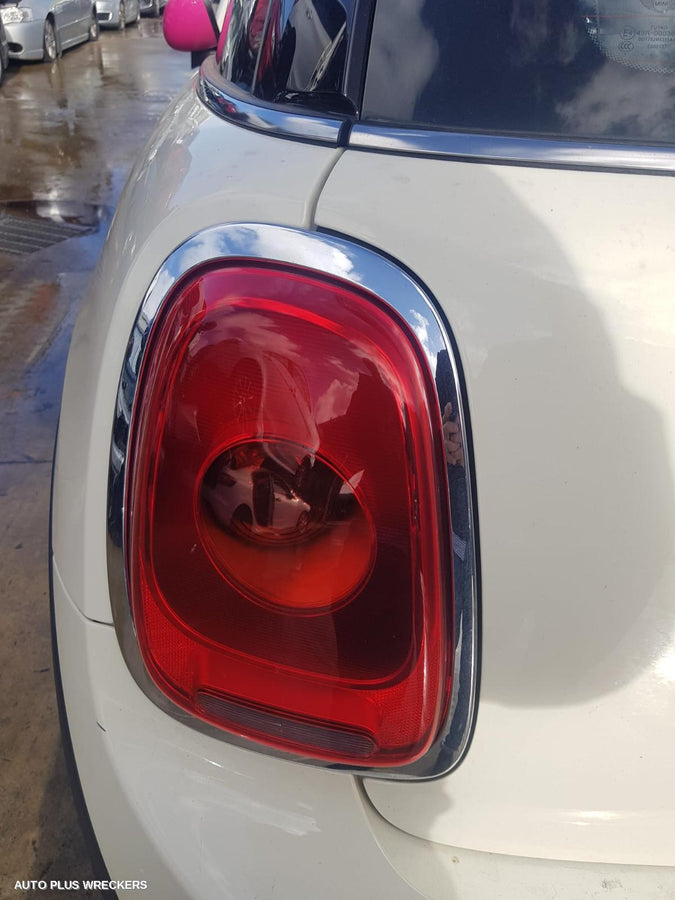 2016 Mini Cooper Right Taillight