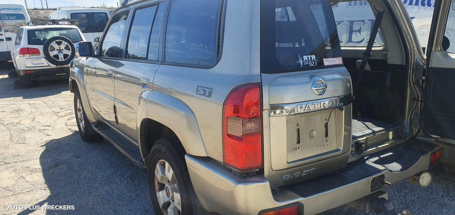 2005 Nissan Patrol Bonnet Scoop