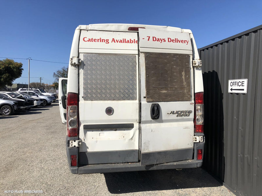 2013 Fiat Ducato Radiator Support