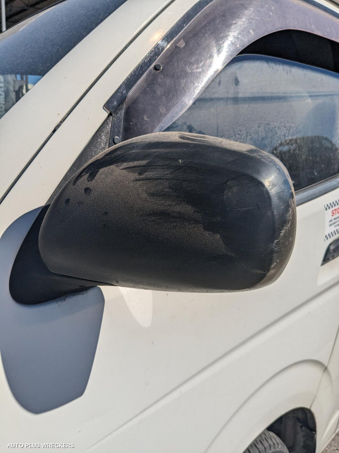 2010 Toyota Hiace Right Headlamp