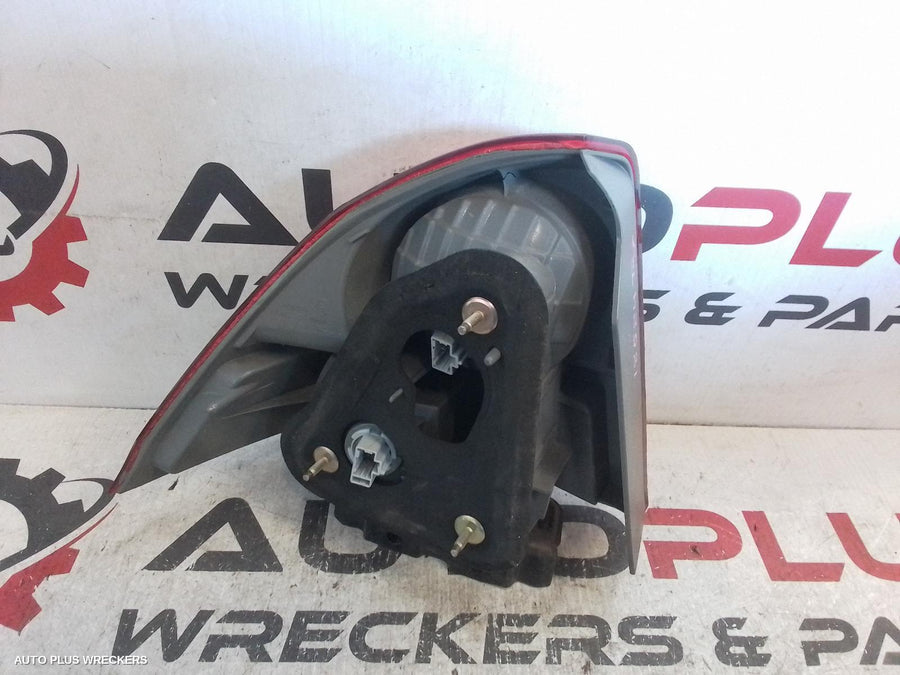 2004 Honda Civic Right Taillight