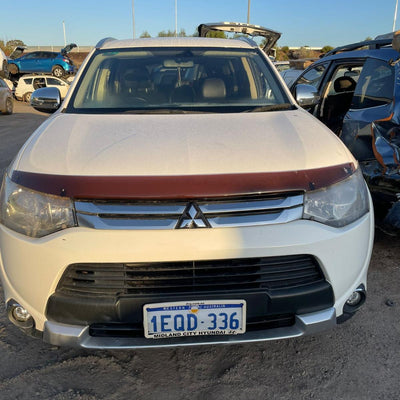 2014 Mitsubishi Outlander Sunvisor