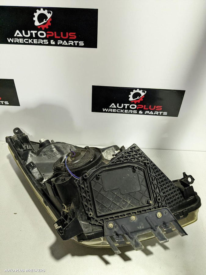 2004 Toyota Prius Left Headlamp