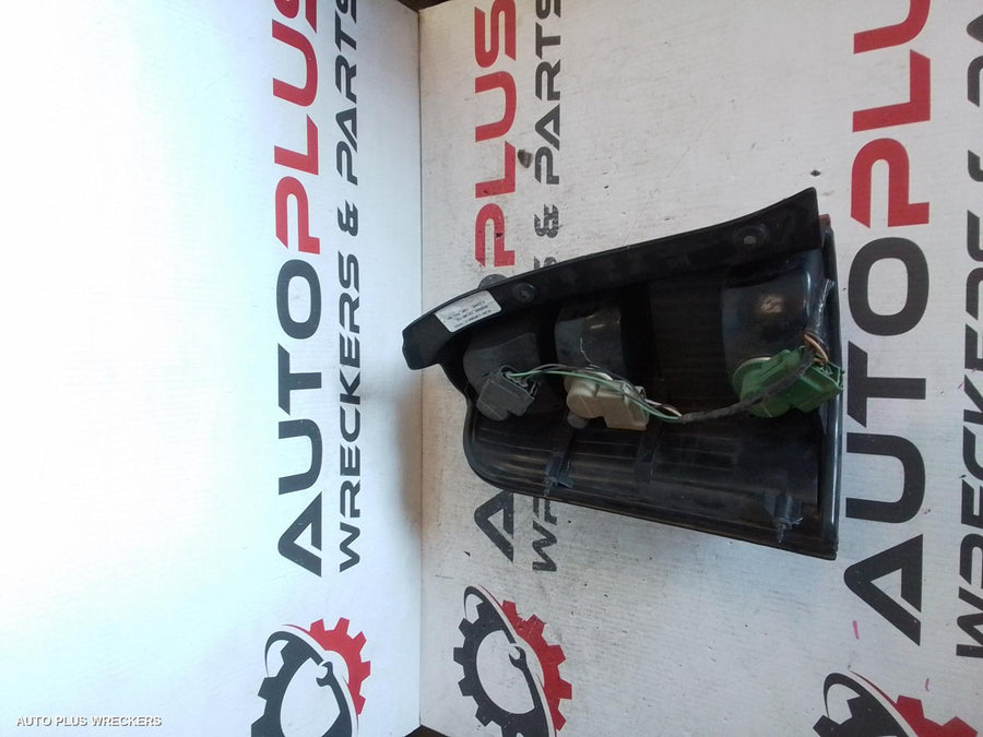 2001-2006 Ford Escape Right Taillight