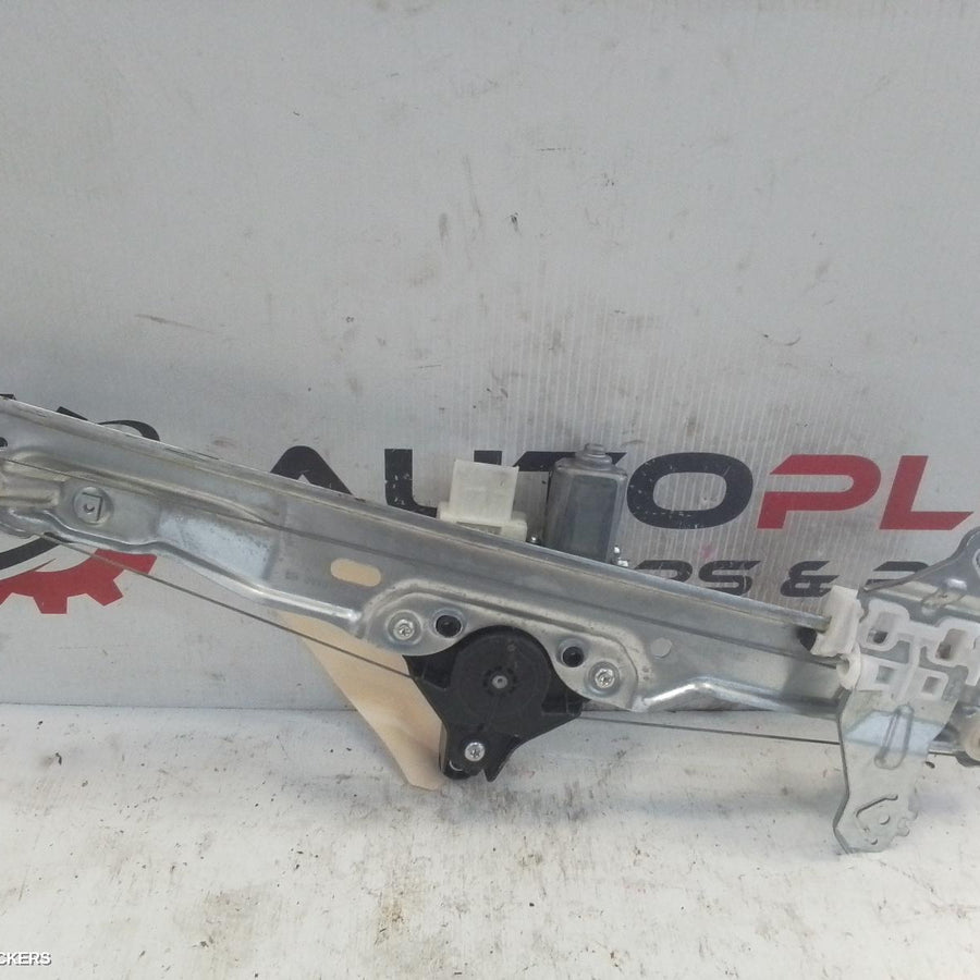 2017-2021 Nissan Qashqai Right Front Window Reg Motor