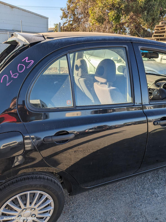 2010 NISSAN MICRA LEFT FRONT DOOR