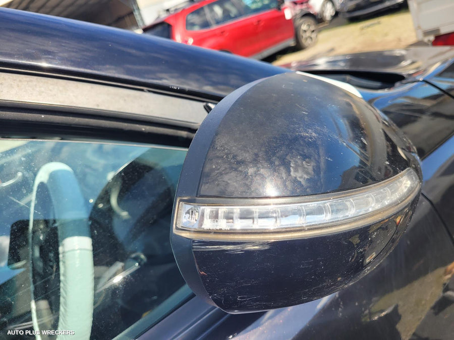 2010 Kia Sportage Left Taillight