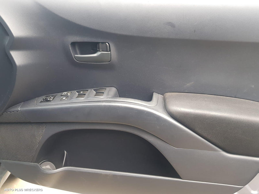 2007 Mitsubishi Outlander Left Door Mirror