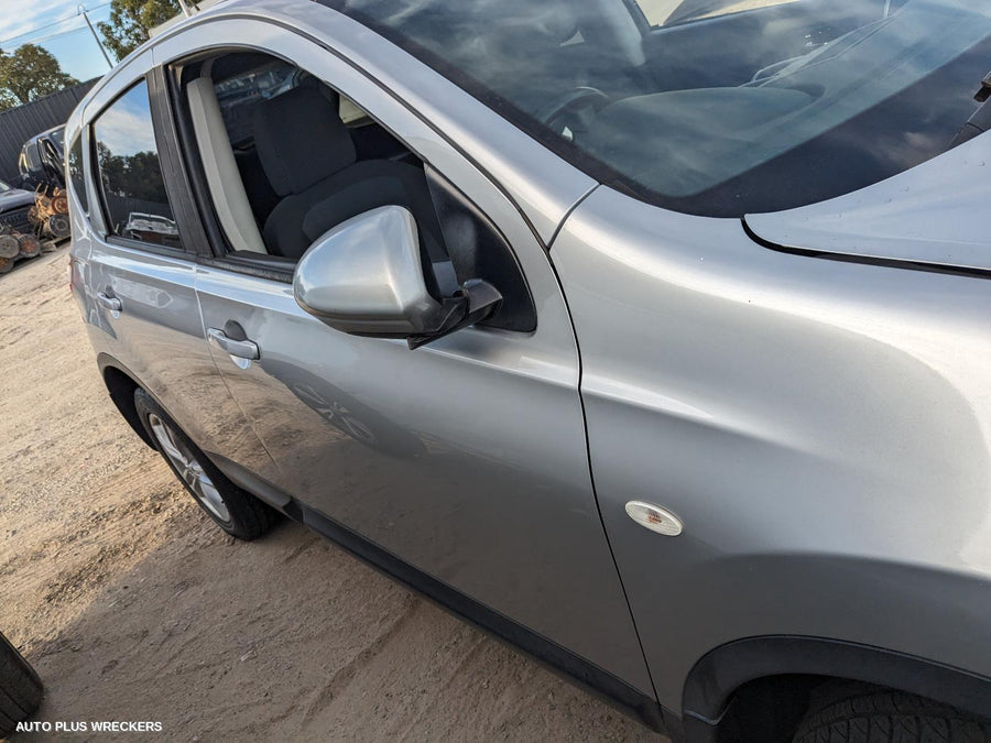 2013 Nissan Dualis Right Rear Door Sliding