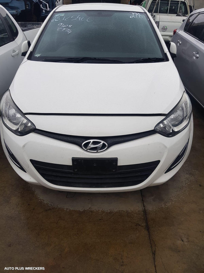 2015 Hyundai I20 Washer Bottle
