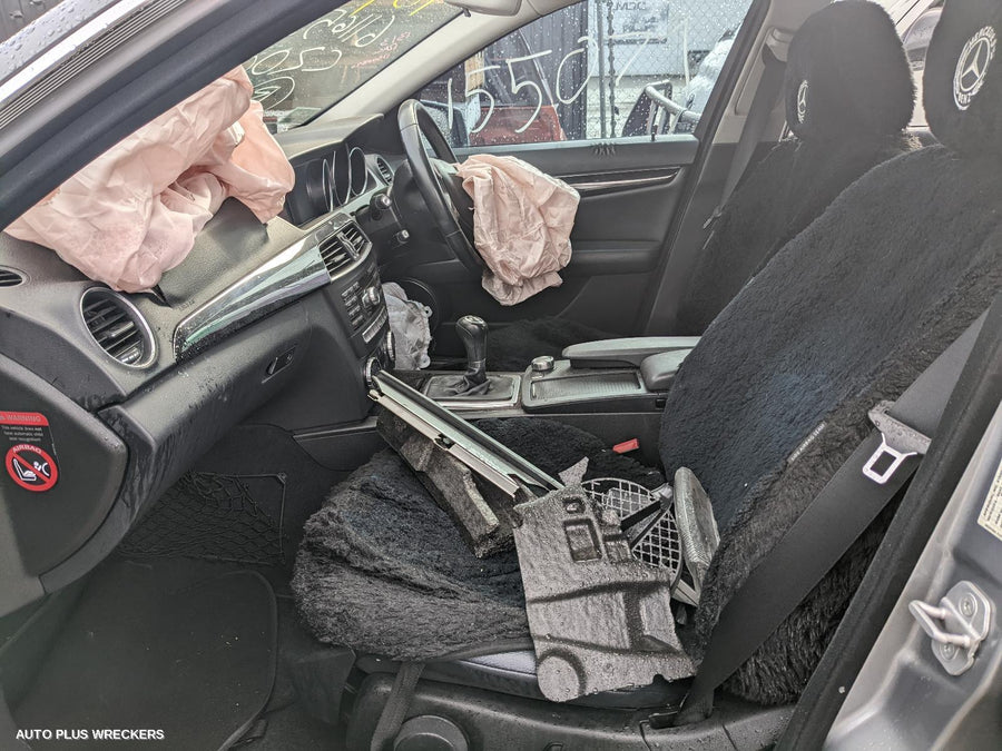 2013 Mercedes C Class R Bar Bracket Reinfo