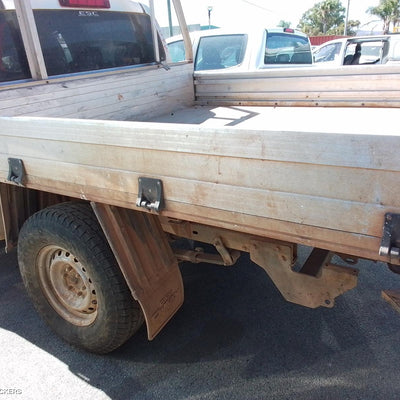 2013 Isuzu Dmax Sunvisor