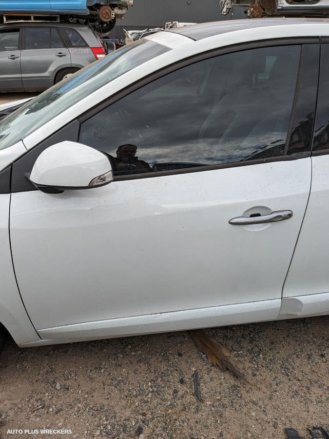 2013-2014 Renault Megane Right Door Mirror