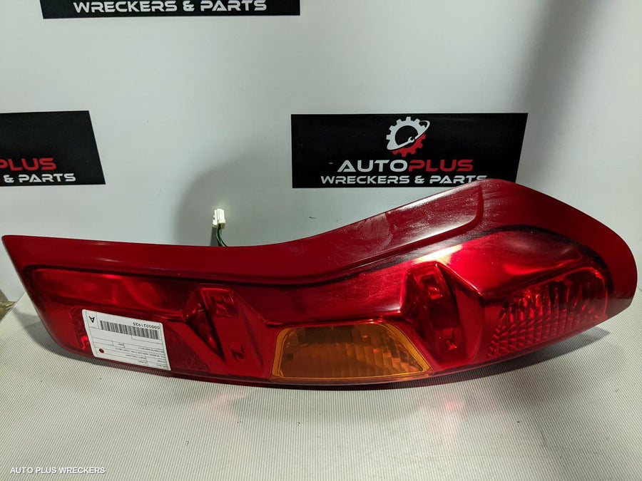 2009 Nissan Xtrail Right Taillight