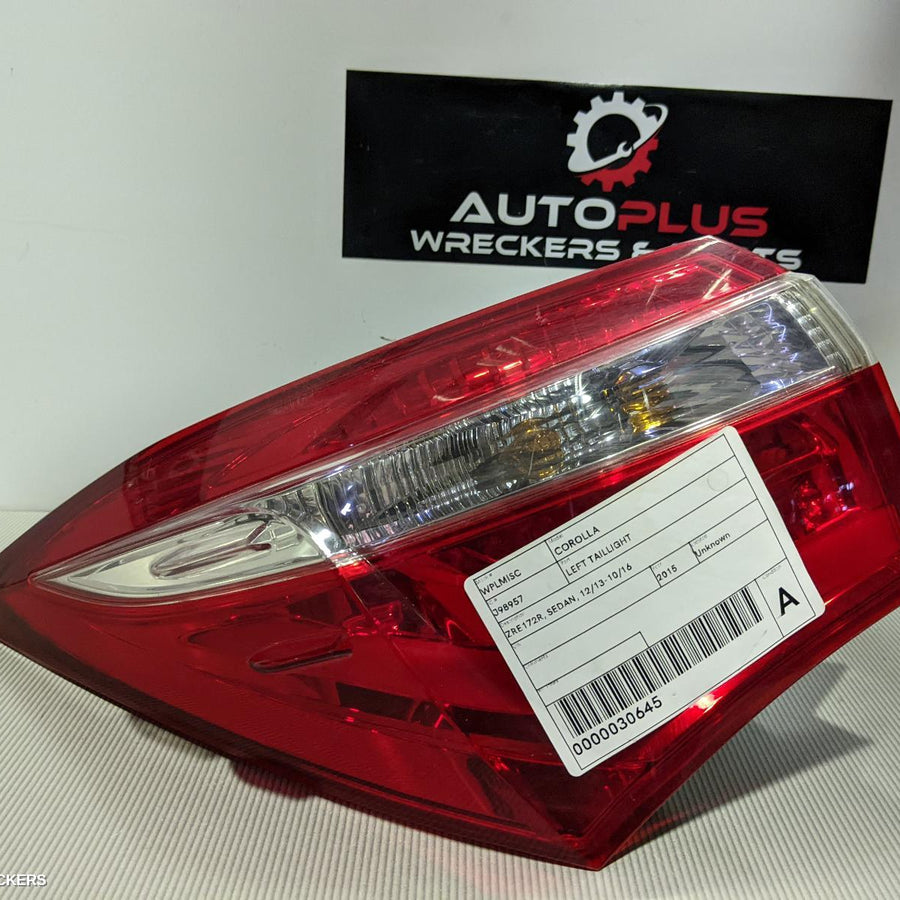 2013-2016 Toyota Corolla Left Taillight
