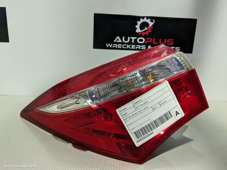 2015 Toyota Corolla Left Taillight