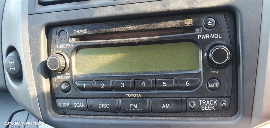 2006 TOYOTA RAV4 LEFT REAR DOOR WINDOW