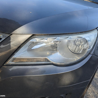 2011 Volkswagen Tiguan Left Taillight