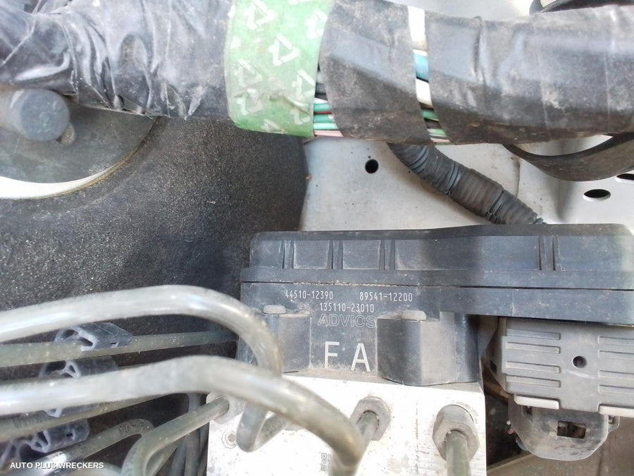 2007 Toyota Corolla Left Front Door