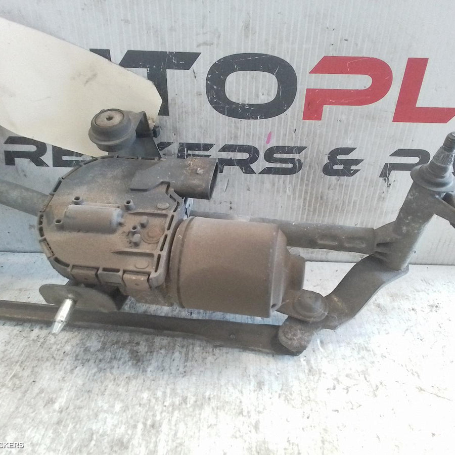 2004-2010 Volkswagen Caddy Wiper Motor