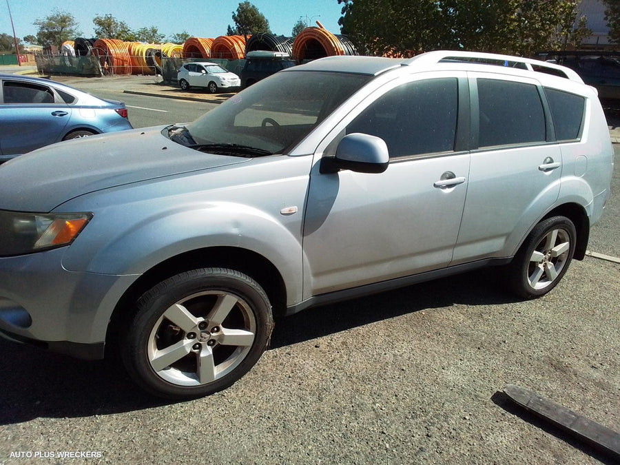 2007 Mitsubishi Outlander Radiator