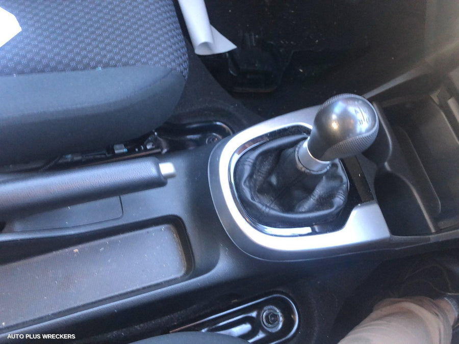 2017 Honda Jazz Right Front Door Window