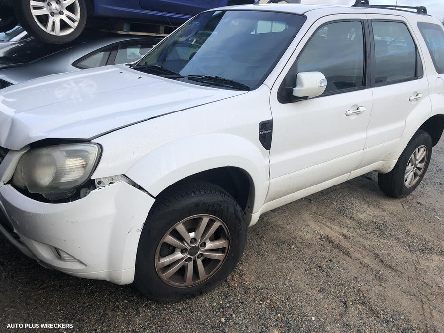 2012 Ford Escape Left Front Door Window