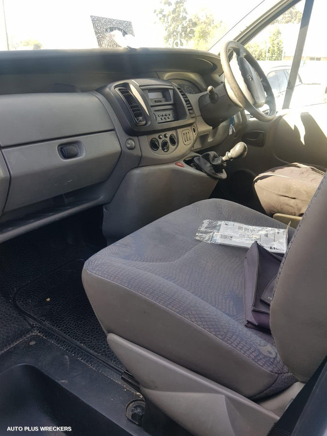 2006 Renault Trafic Door Boot Gate Lock