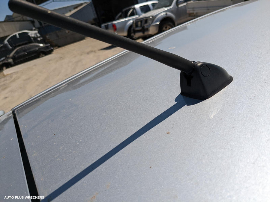 2013 NISSAN PULSAR LEFT FRONT DOOR