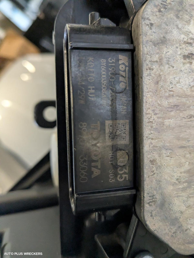 2017-2020 Toyota Camry Left Headlamp