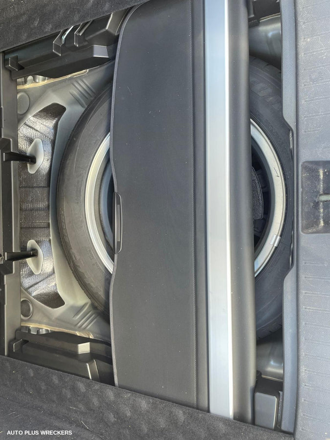 2015 Subaru Outback Caliper