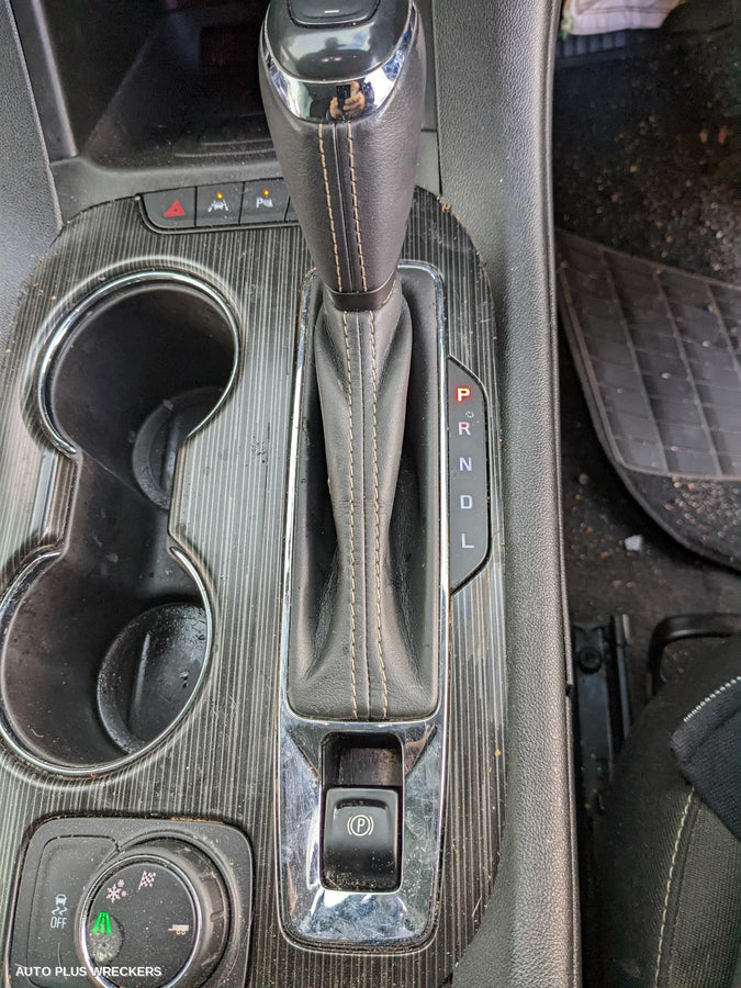 2020 Holden Acadia Headrest