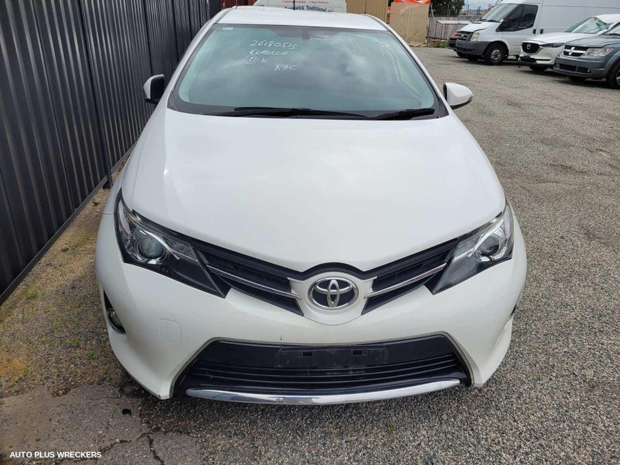 2015 Toyota Corolla Right Taillight