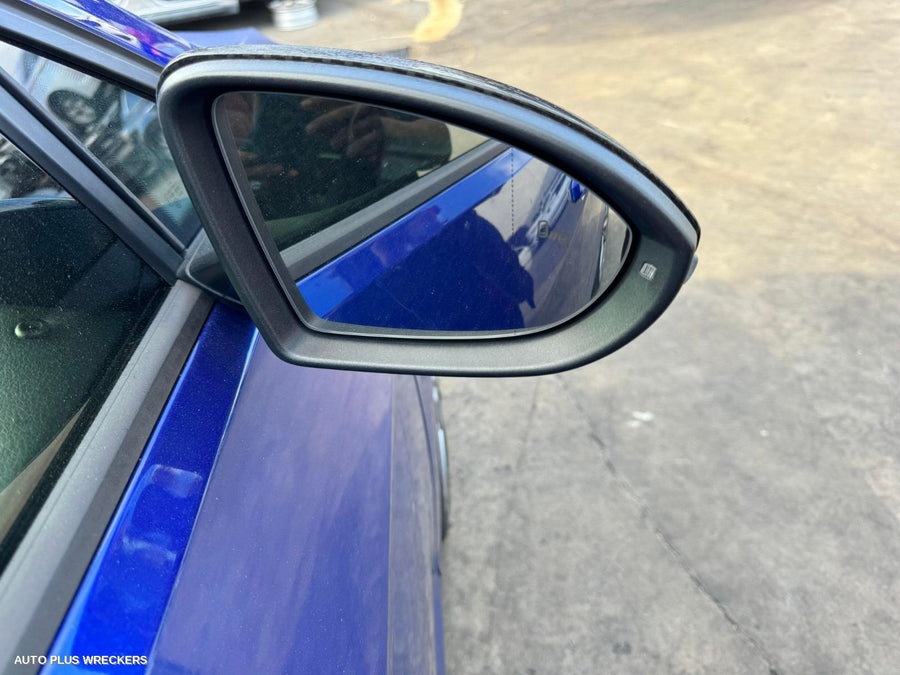 2018 VOLKSWAGEN GOLF COLUMN