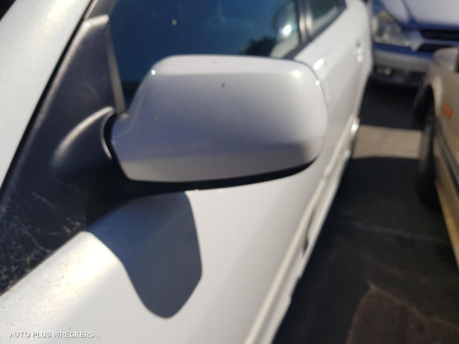 2007 MAZDA 3 R BAR BRACKET REINFO