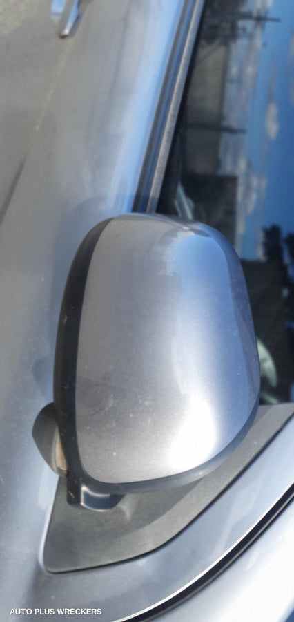 2011 Mitsubishi Asx Right Front Door