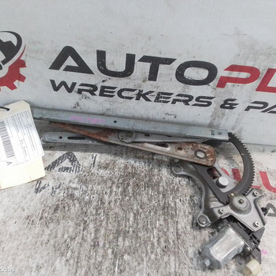 2010-2015 Hyundai I20 Left Front Window Reg Motor