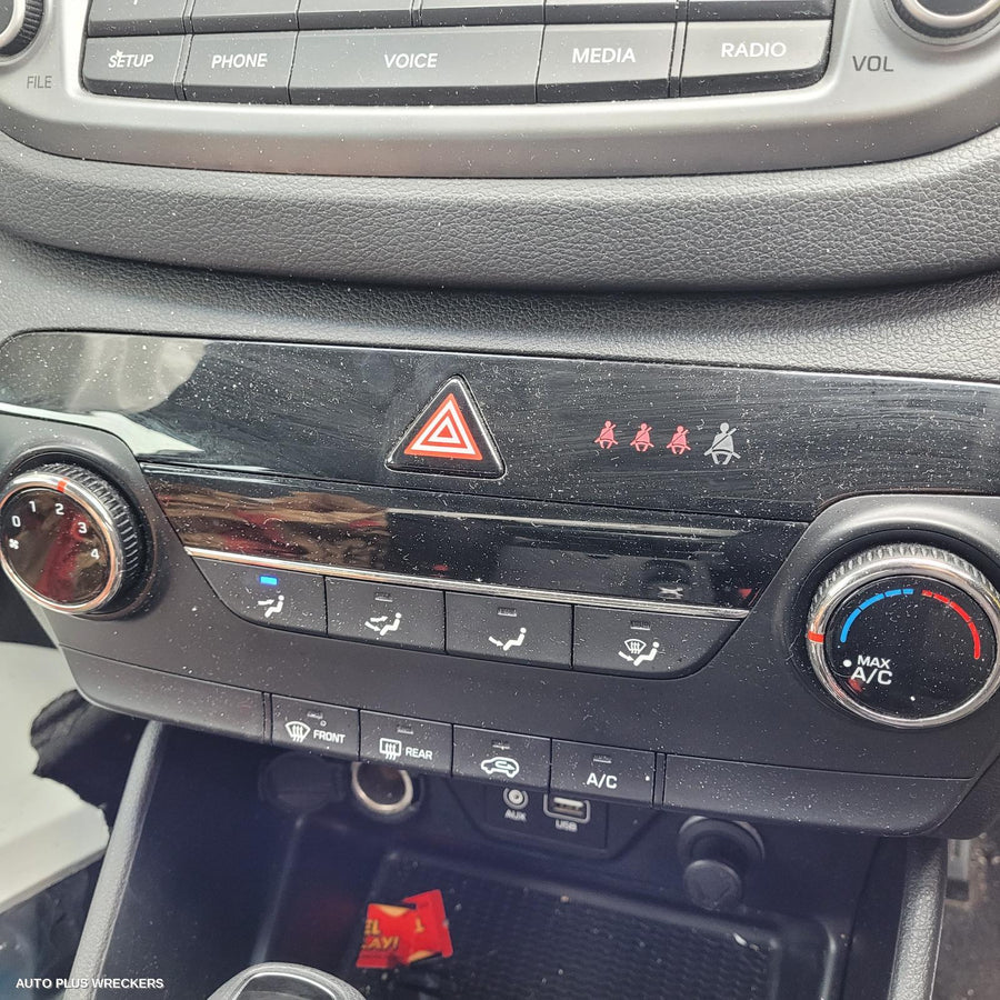 2017 Hyundai Tucson Headrest