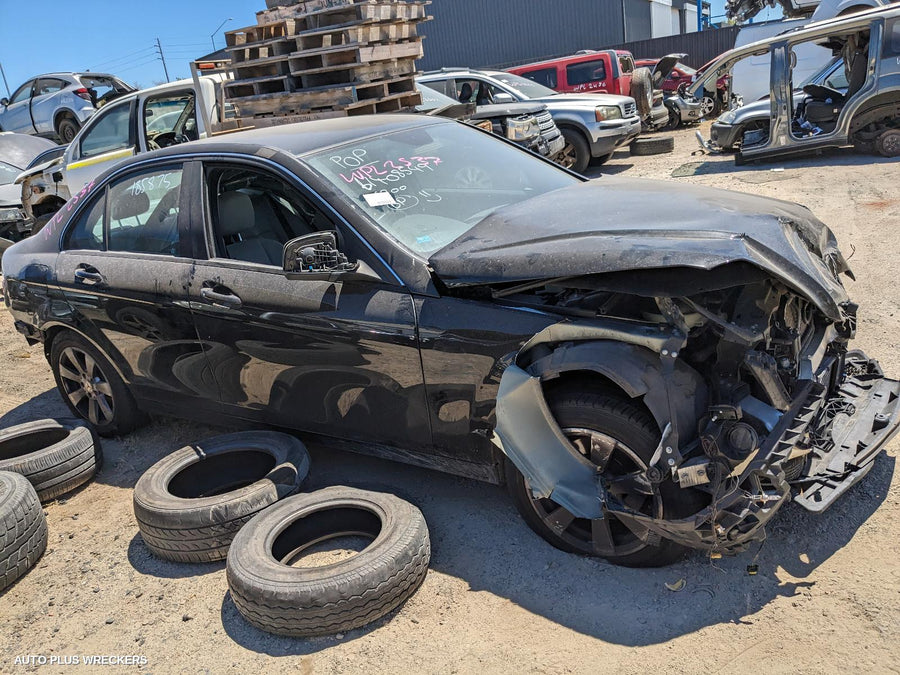 2007 Mercedes C Class Left Rear Door Sliding