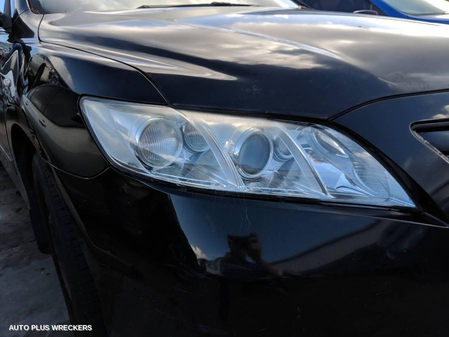 2009 Toyota Camry Rear Garnish