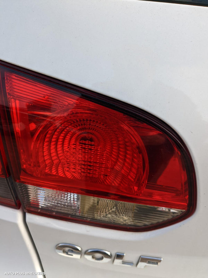 2011 VOLKSWAGEN GOLF LEFT REAR DOOR SLIDING