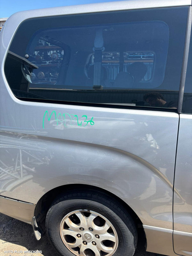 2007-2021 Hyundai Iload/imax Door Hinge Runner