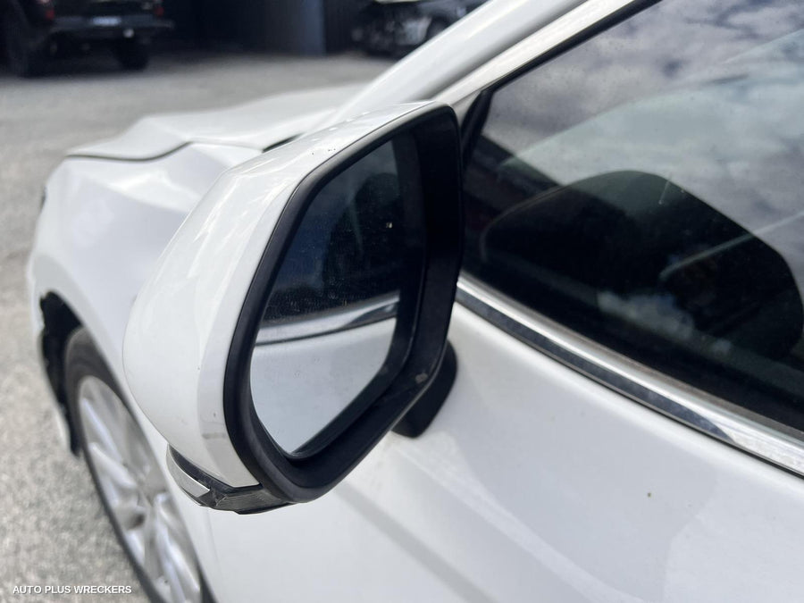 2020 Toyota Camry Sunvisor