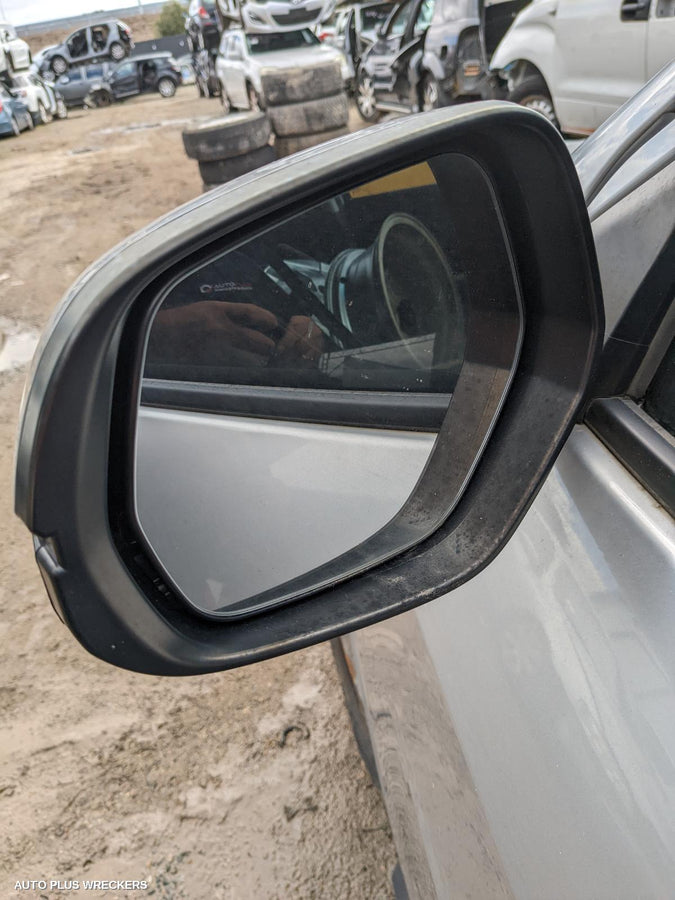 2015 Honda Hrv Left Taillight